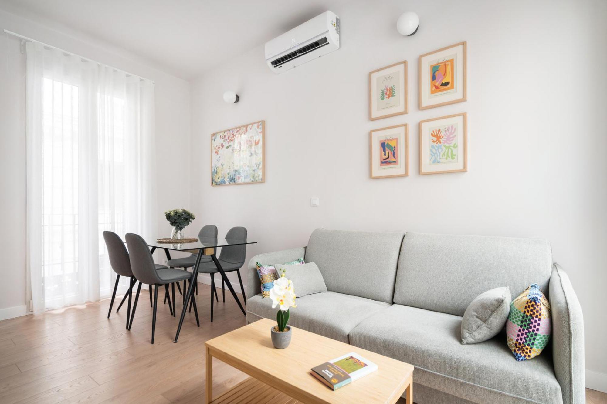 Room Canalejas Madrid Exterior foto