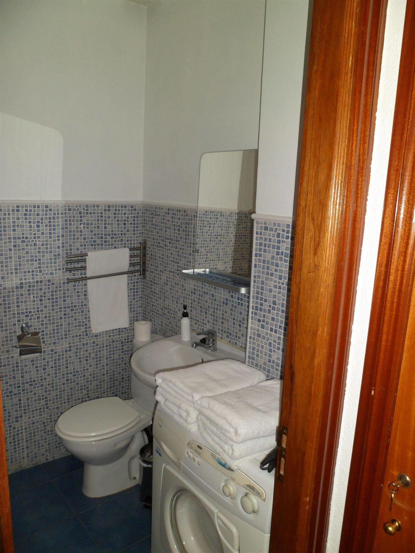 Room Canalejas Madrid Exterior foto